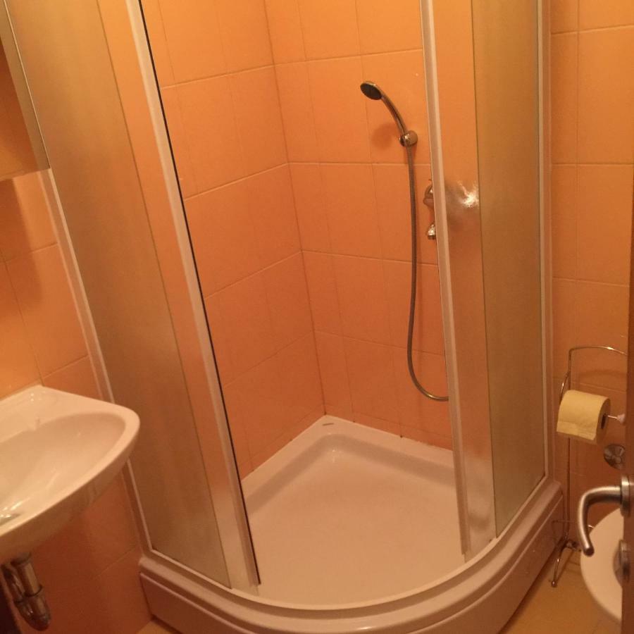 Apartments Gandalj ロクヴァ・ロゴズニツァ エクステリア 写真